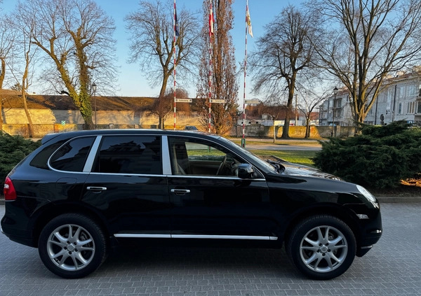 Porsche Cayenne cena 57999 przebieg: 176000, rok produkcji 2007 z Siechnice małe 172